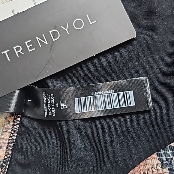 Trendyol Triangle Luxury Bikini Bottom, Size 12 - Picture 8 of 10